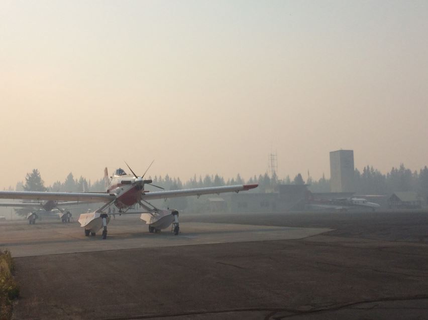 SEATs (Single Engine Air Tanker) AT-802 at WYS